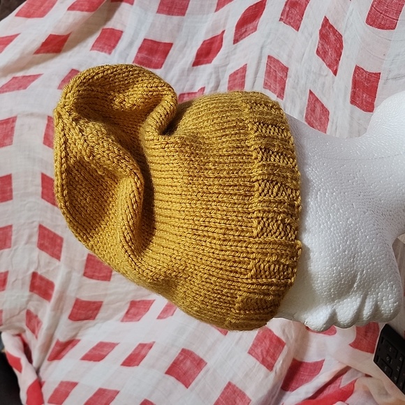Handmade Mustard Yellow Knit Beanie - Cozy Winter Accessory - Picture 1 of 3
